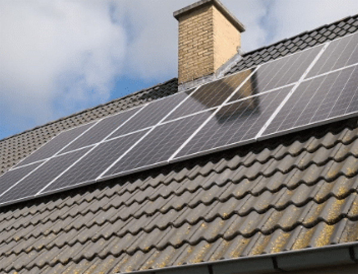 ¿Puedo instalar placas solares en mi casa?